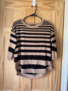 Cable & Gauge Black and Tan Striped Crewneck Sweater